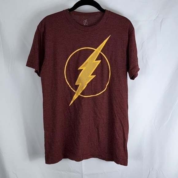 The Flash Tee Graphic Shirt DC Comics Short Sleeve Crewneck Pullover Unisex Top - Picture 9 of 9